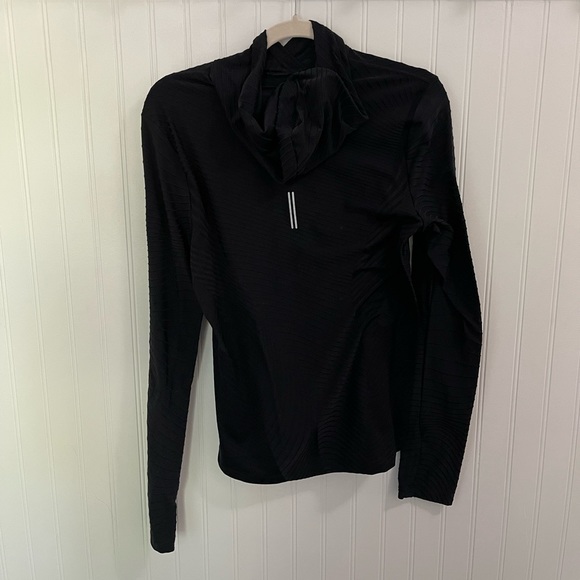 Nike Dri-Fit Long Sleeve Hooded Top - Picture 3 of 4